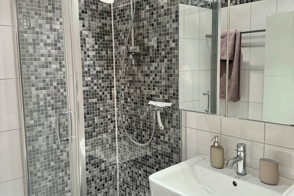 Ganze Wohnung, Gemütliche Ferienwohnung in Unmittelbarer Seenähe in Nohfelden, Bostalsee