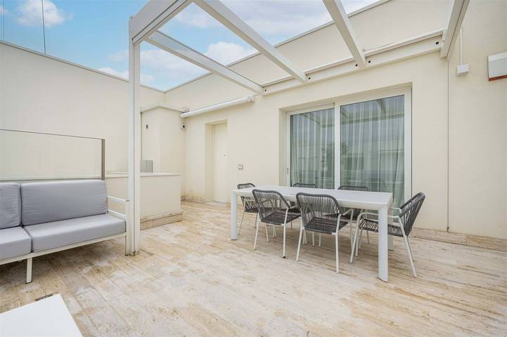 Ferienwohnung für 6 Personen, mit Terrasse und Ausblick sowie Pool, mit Haustier in Jesolo - 2