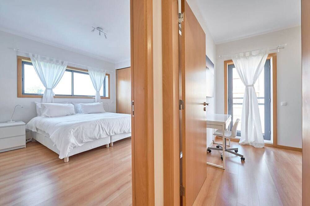Ganze Wohnung, ★Marina Village Oceanside Apartment w/Pool★ in Olhão, Parque Natural da Ria Formosa