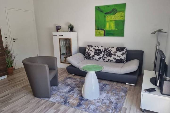 Ferienwohnung für 2 Personen, mit Garten in Rhodt unter Rietburg