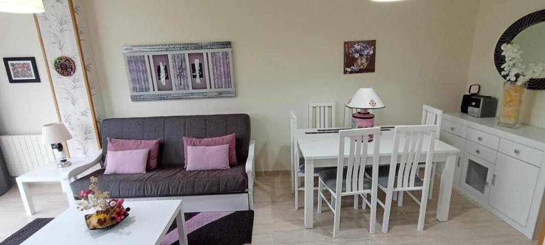 Ferienwohnung für 5 Personen, mit Ausblick und Pool sowie Balkon - 1