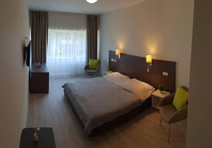 Hôtel pour 2 personnes, avec terrasse à Tatabánya - 3