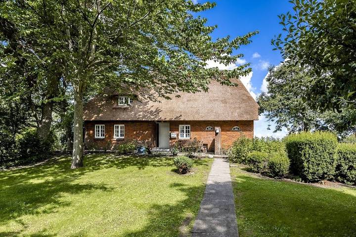 Ferienwohnung für 6 Personen, mit Terrasse und Garten sowie Sauna und Ausblick in Emmelsbüll-Horsbüll