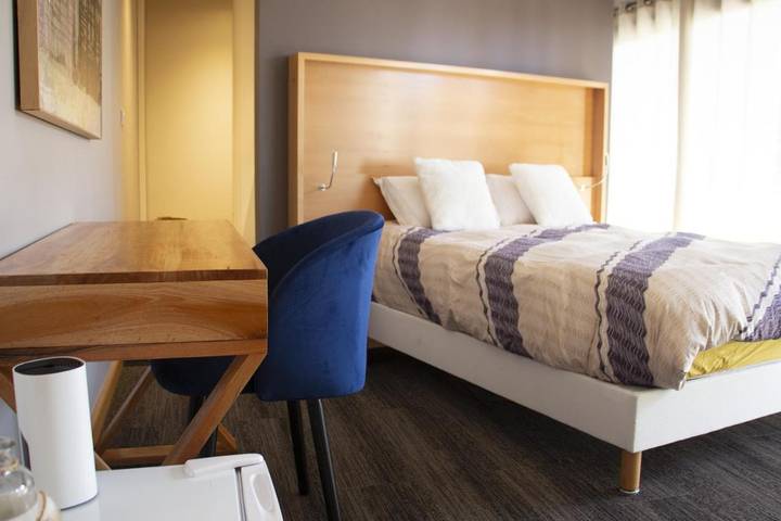 Maison d’hôte pour 2 personnes, avec Jacuzzi et Terrasse ainsi que Jardin et Piscine