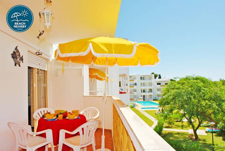 Holiday apartment for 5 people, with Balcony and Garden as well as Pool in Albufeira