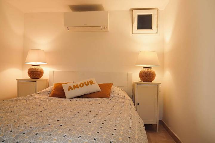 Location de vacances pour 4 personnes, avec balcon ainsi que piscine et jardin à Tourrette-Levens - 2