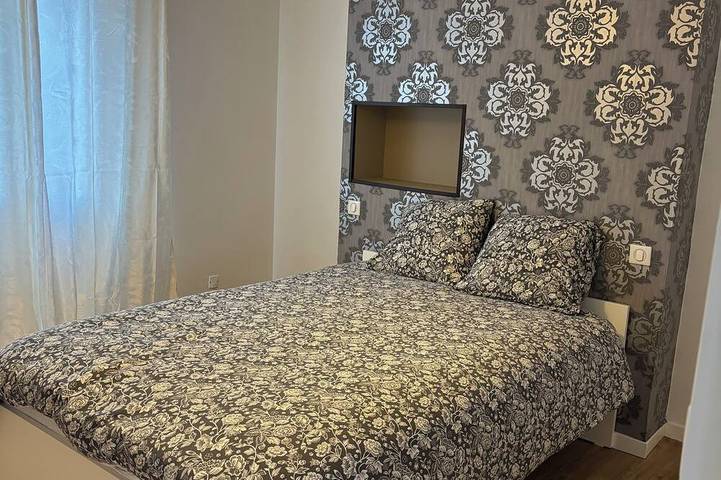 Ganze Wohnung, Spacious apartment 15 minutes from Paris in Noisy-le-Sec, Seine-Saint-Denis