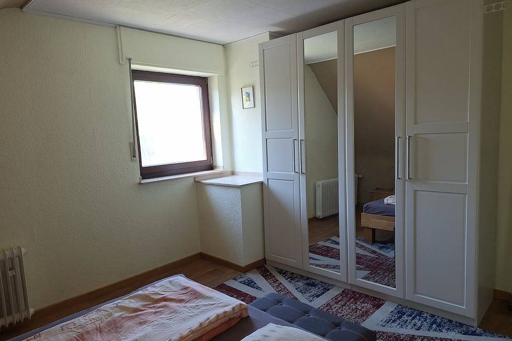 Ganze Wohnung, Ferienwohnung Bienenstock, gelegen im Grünen nahe der Stadt Kempen in Kempen, Niederrhein