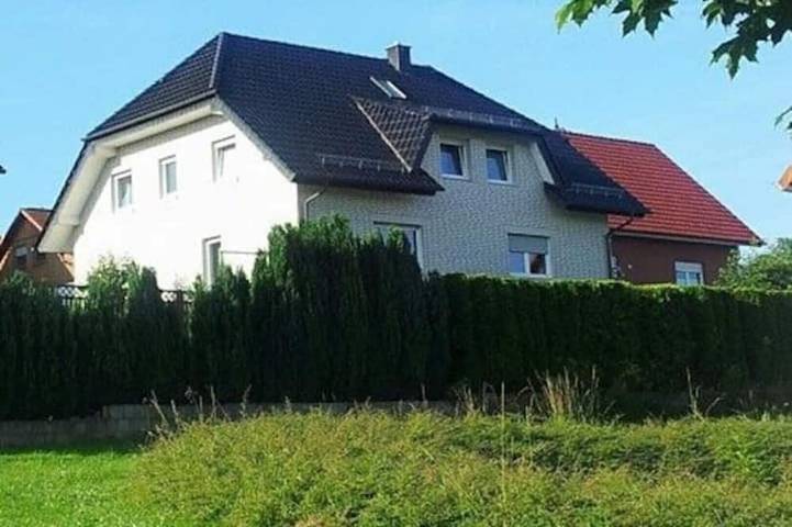 Ferienhaus für 3 Personen, mit Terrasse und Garten
