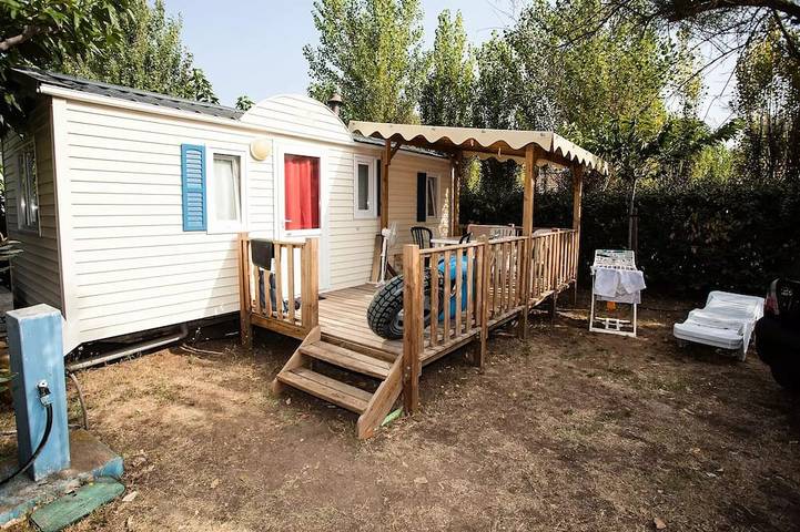 Camping pour 4 personnes dans Plages des Cabanes de Fleury