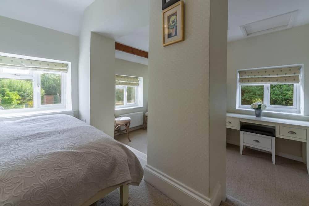 Columbine Cottage, Holme-next-the-Sea, Norfolk in Holme-next-the-Sea, Norfolk Coast