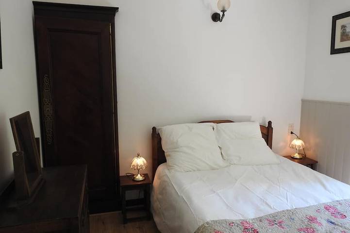 Gîte pour 7 personnes, avec jardin et balcon à Bazouges-la-Pérouse - 2