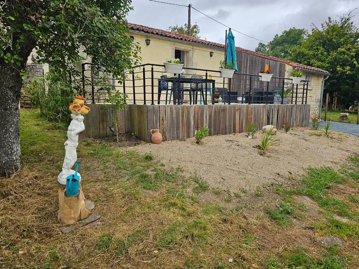 Location de vacances pour 4 personnes, avec jardin et vue à Cabariot - 3