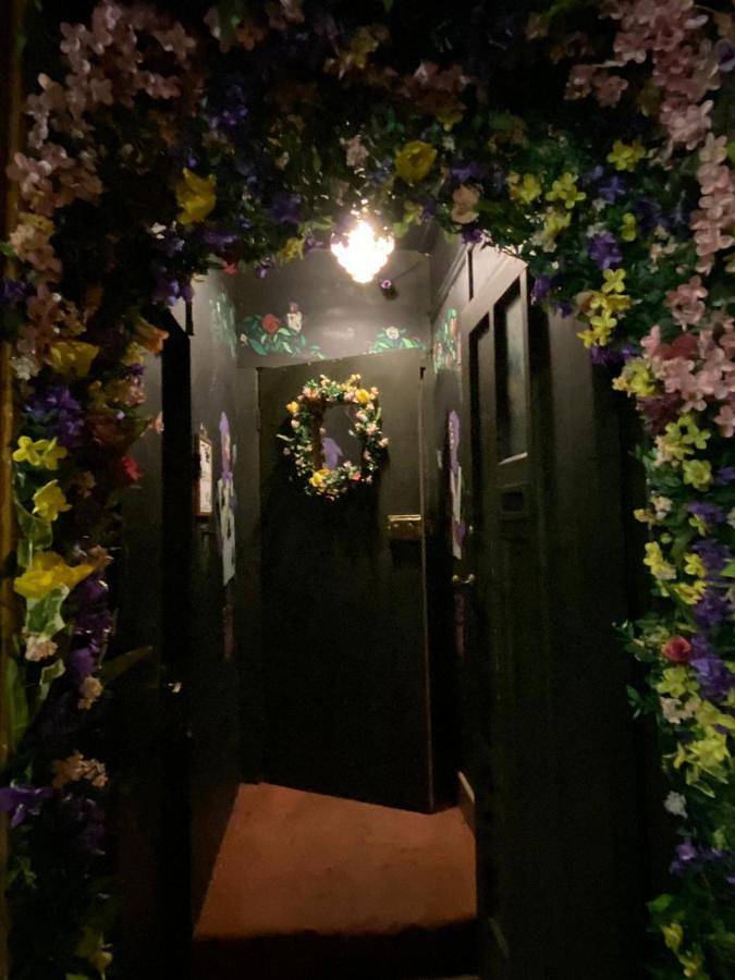 The Mad Hatter's Guestrooms in Oxford, Oxfordshire