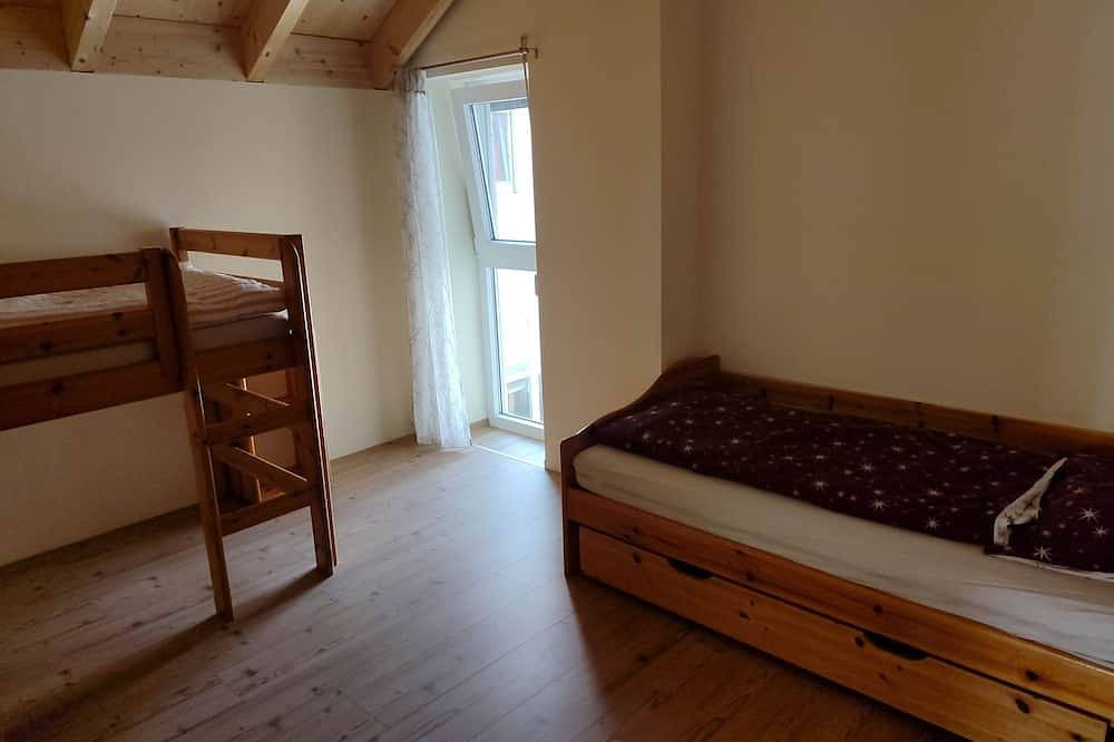 Ganze Wohnung, New apartment near Rothenburg odt, for 1-6 people in Blaufelden, Hohenlohe