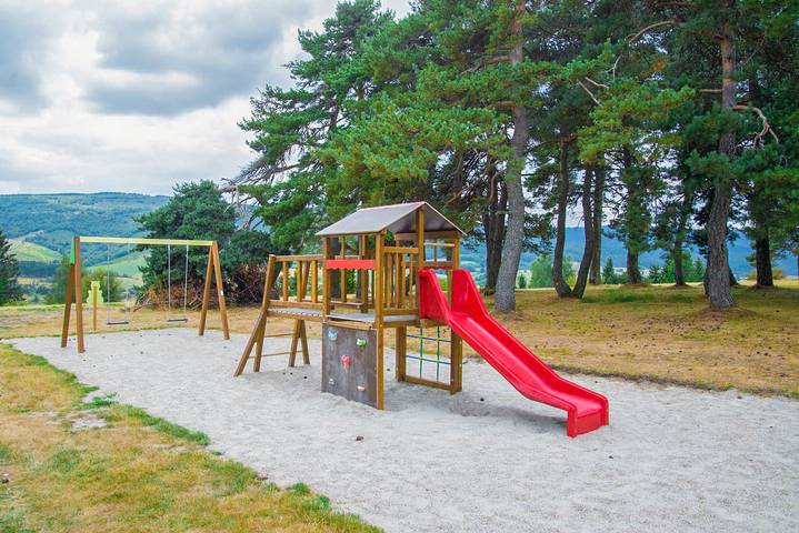 Gîte pour 4 personnes, avec terrasse et jardin dans Mont Lozère et Goulet - 4