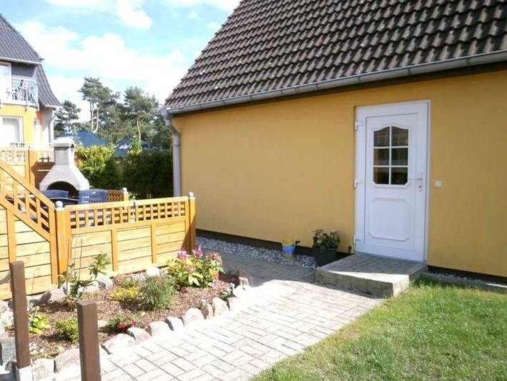 Ferienhaus für 4 Personen, mit Terrasse und Garten in Zempin