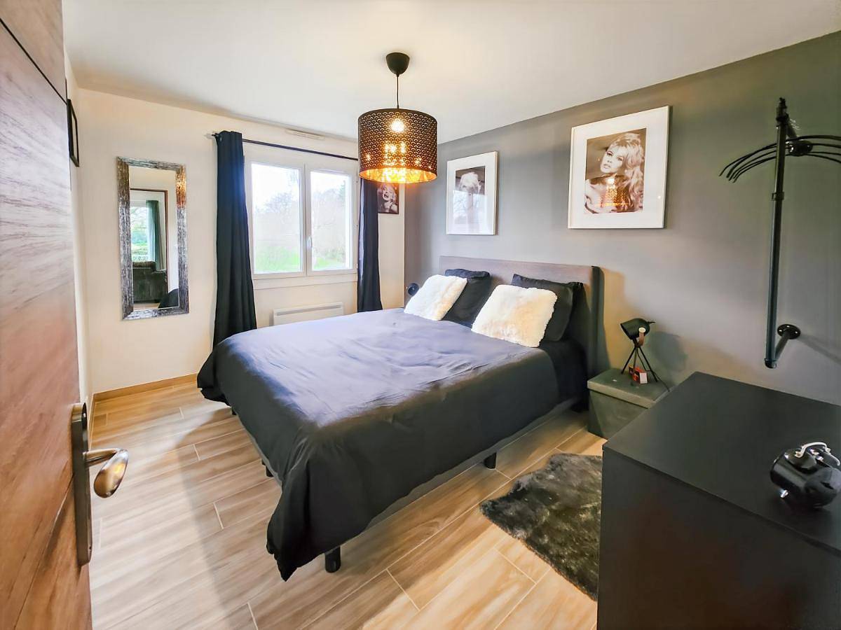 Villa L'Isachrist, Calme, Confort, 20' Disneyland in Maisoncelles-en-Brie, Seine-et-Marne
