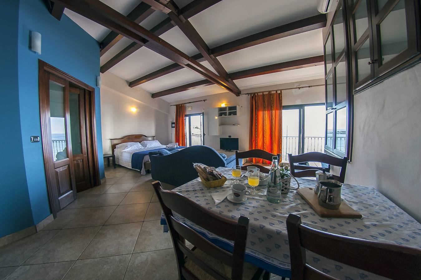 Ganze Wohnung, Charmante Wohnung in Capo Mulini mit Meerblick - 50 m² in Capo Mulini, Acireale