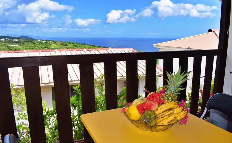Casa de vacaciones para 2 personas, con jardín y vistas además de piscina y terraza - 1