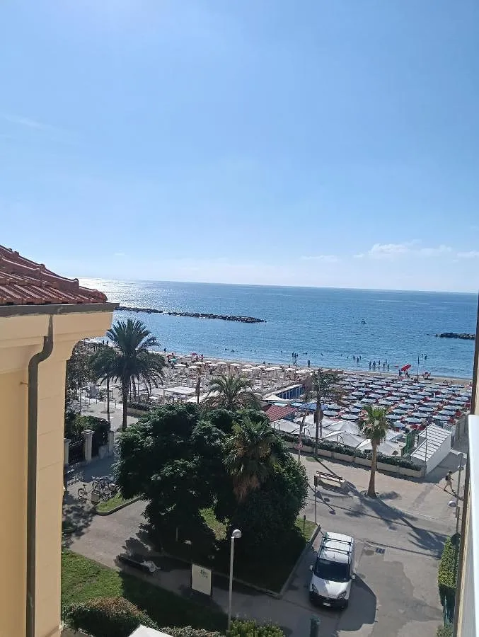 Apartamento de vacaciones para 4 personas, con balcón y vistas - 1