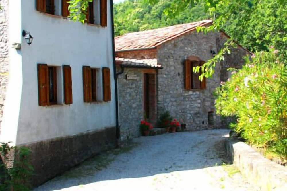 Appartamento intero, Casa vacanze toscana vicino al mare tra Siena, Firenze e Pisa in Montieri, Provincia di Grosseto