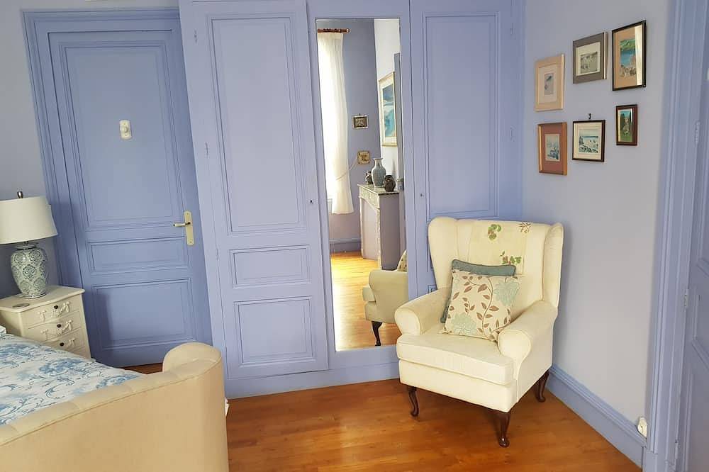 Bourgeoise élégante Chateau Situé dans le Centre de ses propres Parkland in Gontaud-de-Nogaret, Région de Marmande