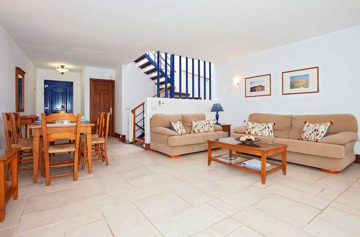 Ferienhaus für 6 Personen, mit Terrasse und Garten in Puerto Calero Marina - 3