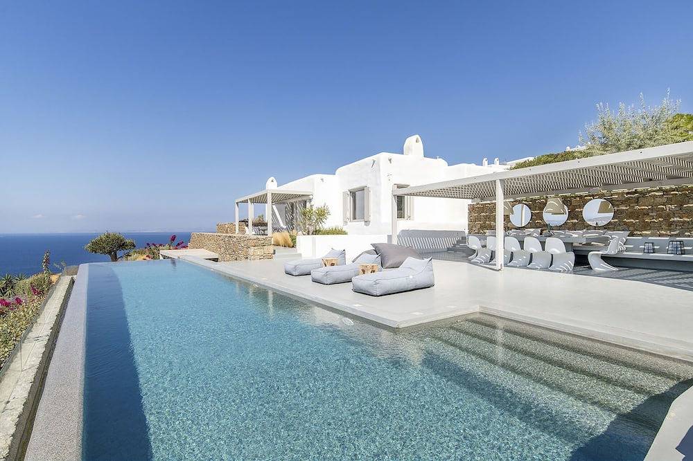 Villa in Mykonos mit 6 Schlafzimmern 12 Schlafplätzen in Agios Stefanos, Mykonos