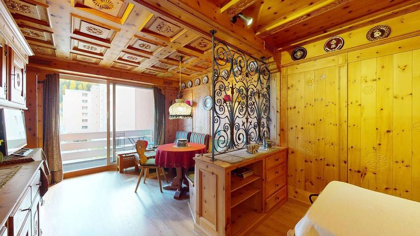 Ferienwohnung für 2 Personen, mit Balkon und Ausblick in St. Moritz