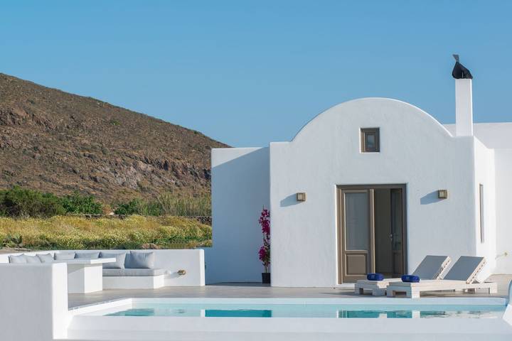 Villa pour 4 personnes, avec vue sur l’océan et terrasse ainsi que piscine et jardin à Santorin - 2