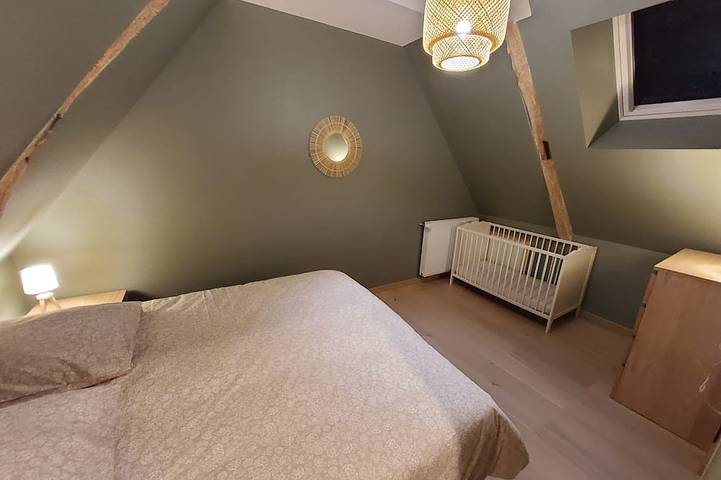 Location de vacances pour 8 personnes, avec jardin et terrasse à Cottévrard - 4