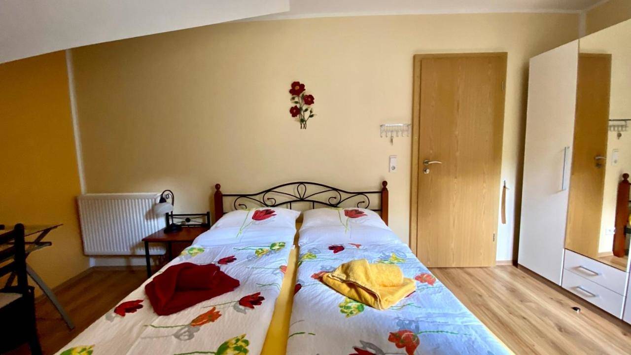 Double or Twin Room with Bathroom in Wartburg, Eisenach