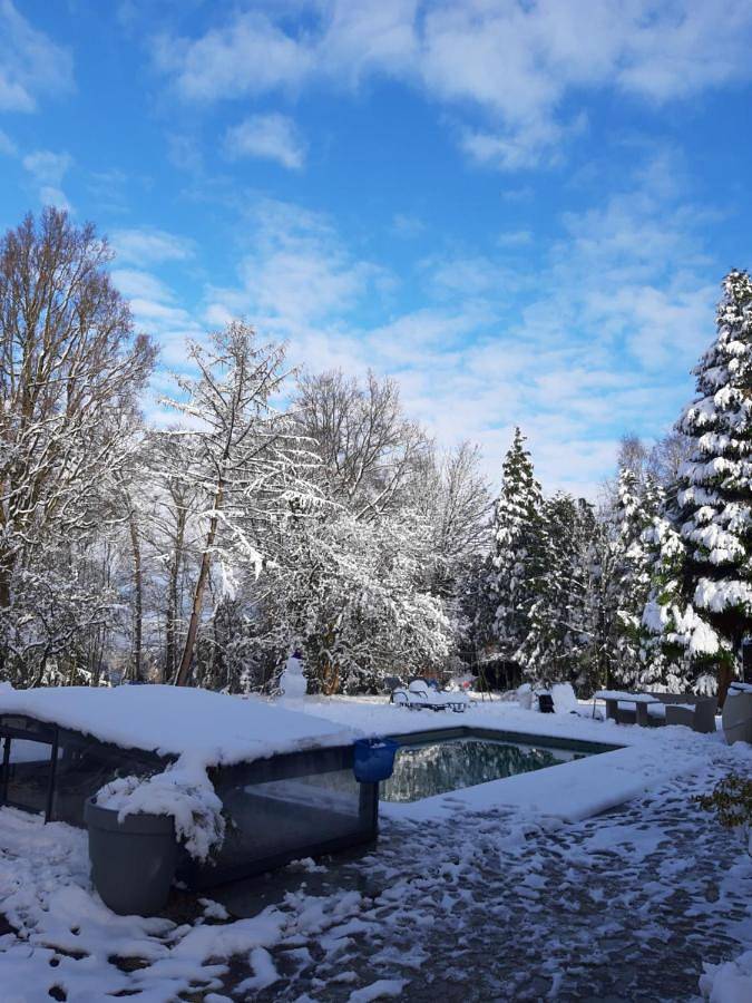 Location de vacances pour 2 personnes, avec piscine ainsi que vue et jardin à Verviers - 2
