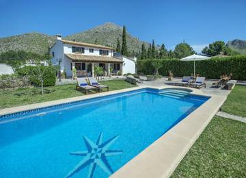 Villa in Pollença, Serra de Tramuntana für 4 