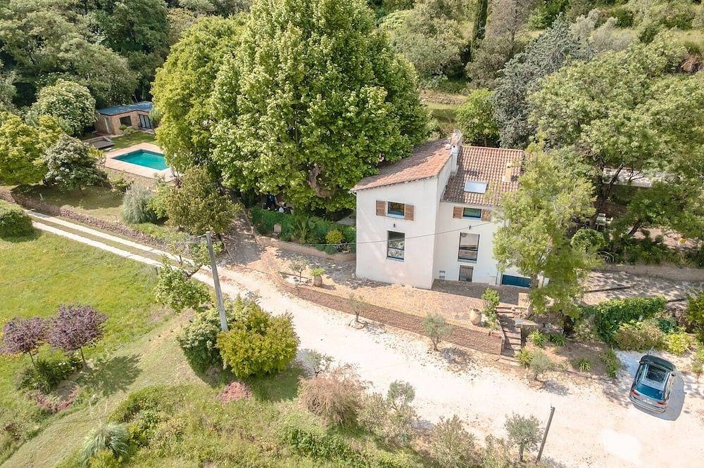 Exclusive Property near Toulon & Hyères in Solliès-Ville, Toulon regio