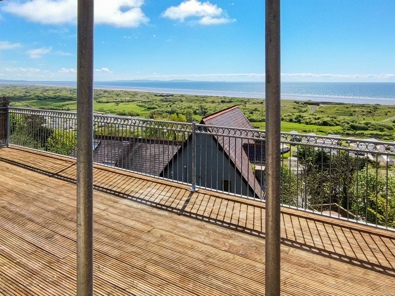 Holiday Home for 4 People in Carmarthenshire, South-Wales