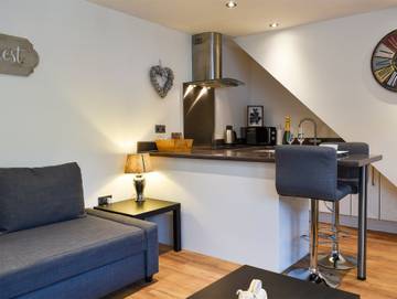 Log Cabin for 2 People in Forest of Bowland, North West England, Photo 3