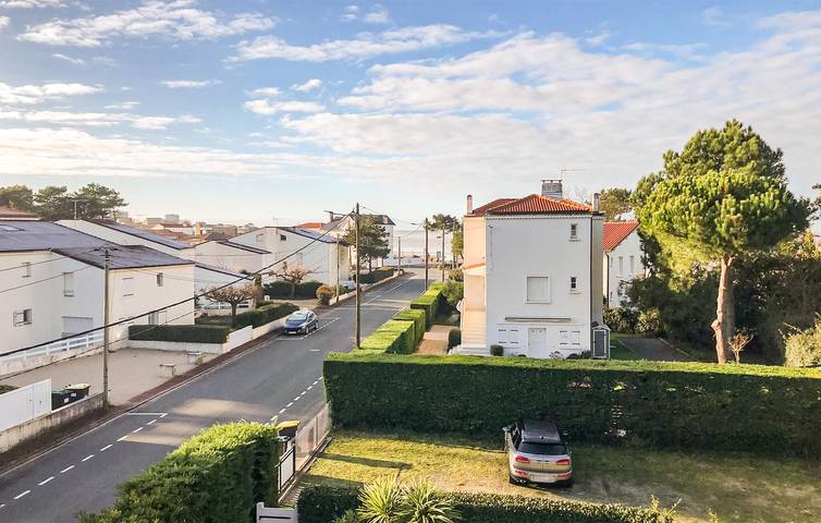 Gîte pour 4 personnes, avec terrasse dans Plage de Vallières