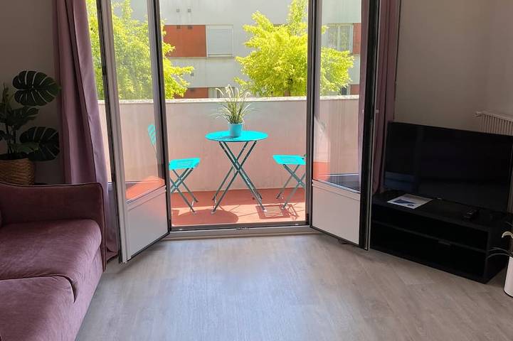 Appartement entier, Grand Studio - Disney-Land- Paris in Thorigny-sur-Marne, Seine-et-Marne