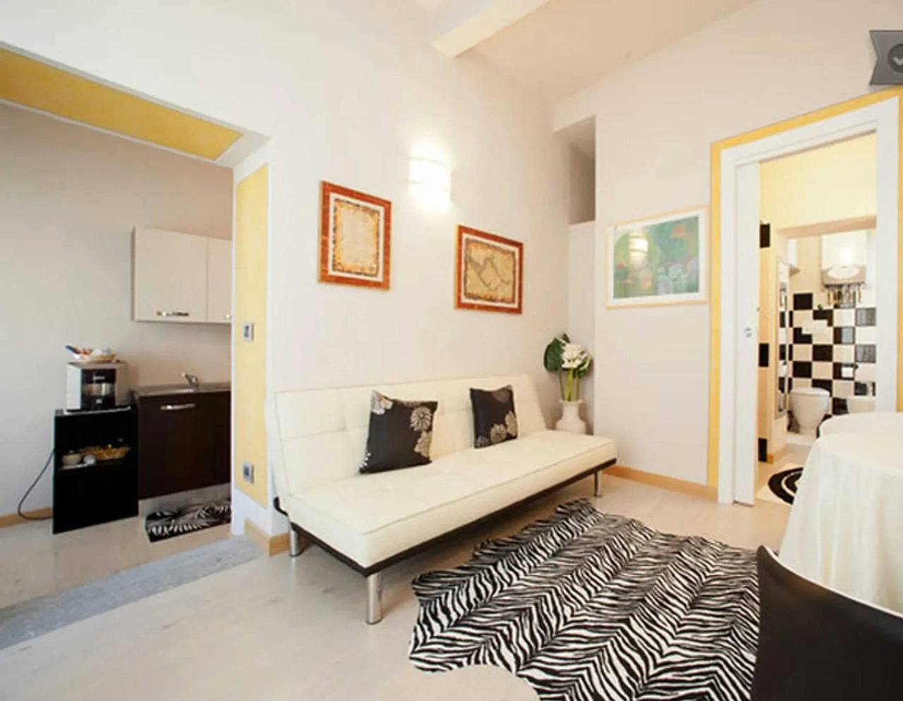 Entire apartment, Charming Flat in Mondovì Piazza (Cn) 70 m² + Balcony in Mondovì, Cuneo Province