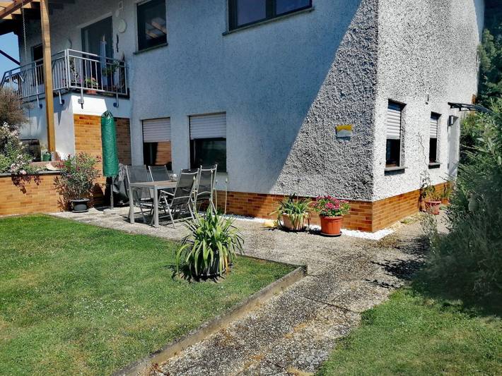 Ferienwohnung für 2 Personen, mit Terrasse und Garten, kinderfreundlich in Wierschem