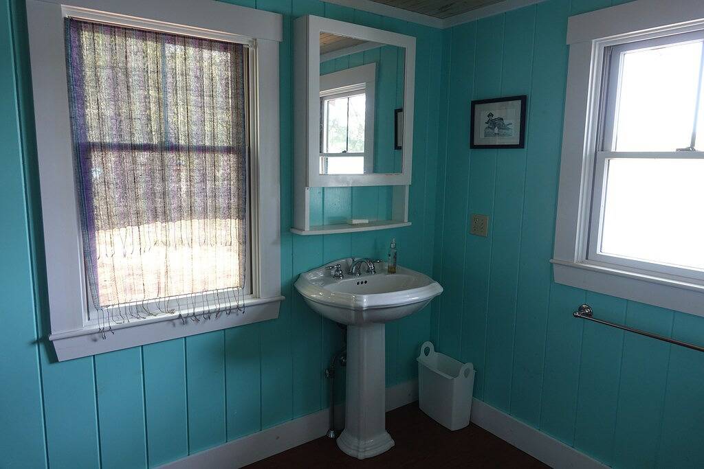 Modernisiertes Cottage am See in einer ruhigen Umgebung - Damariscotta-See in Lincoln County (Maine)