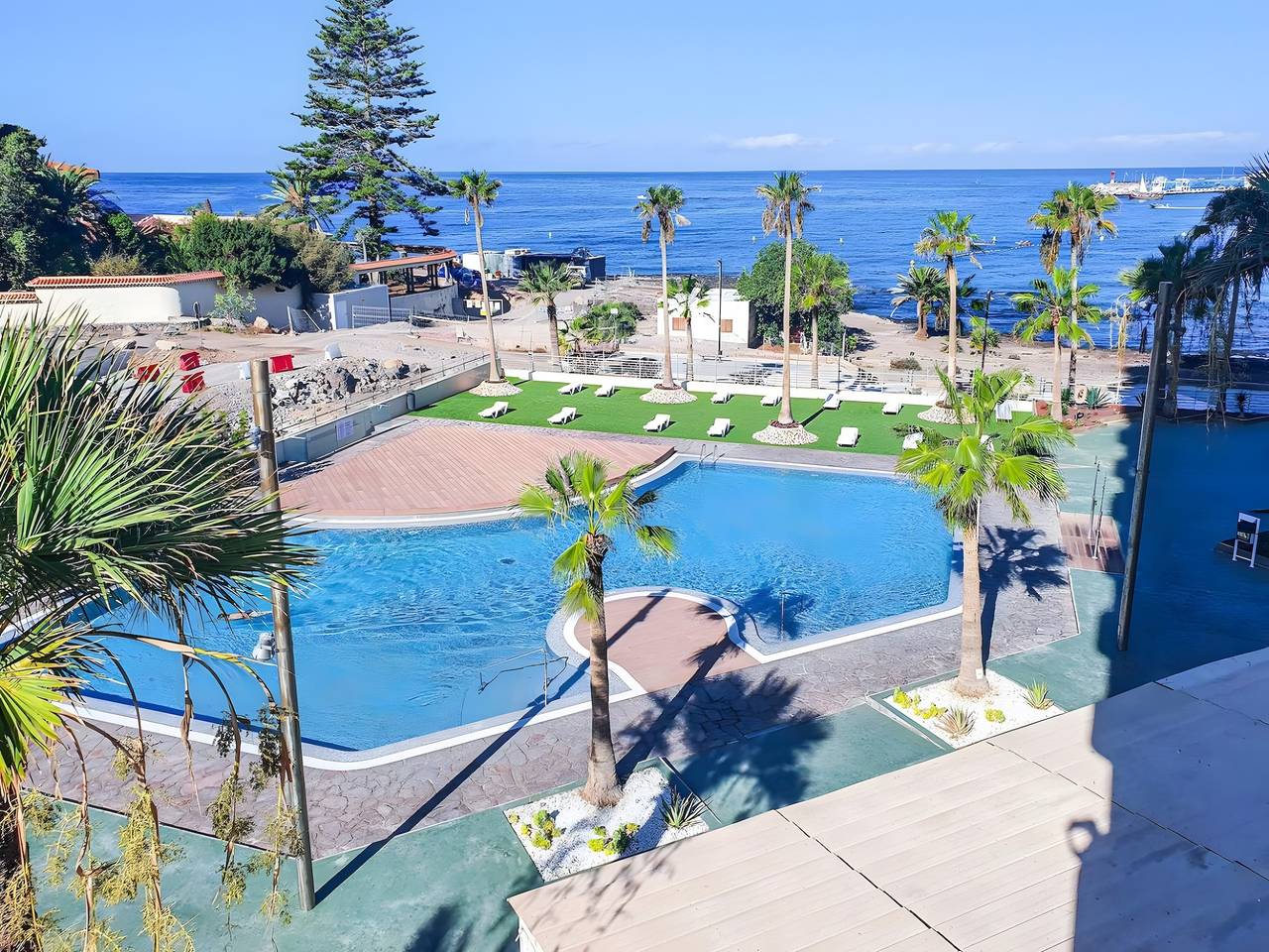 Ganze Wohnung, Ferienwohnung 'Costamar Oceanview 1 Bed' mit Meerblick, Gemeinschaftspool und Wlan in Los Cristianos, Arona