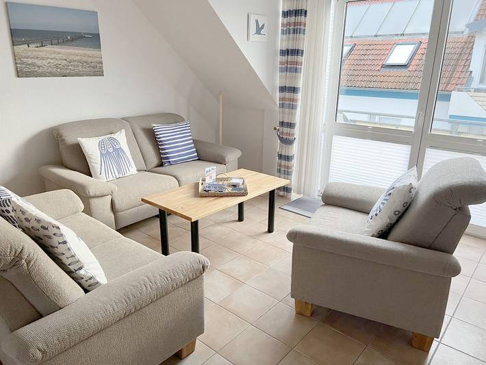 Apartamento entero, Komfortable Ferienwohnung in erster Reihe zur Ostsee mit Balkon in Zingst in Ostseebad Zingst, Zingst