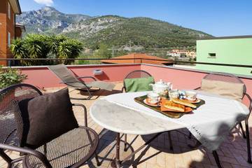 Agriturismo per 4 Persone in Toirano, Alpi Liguri, Foto 4