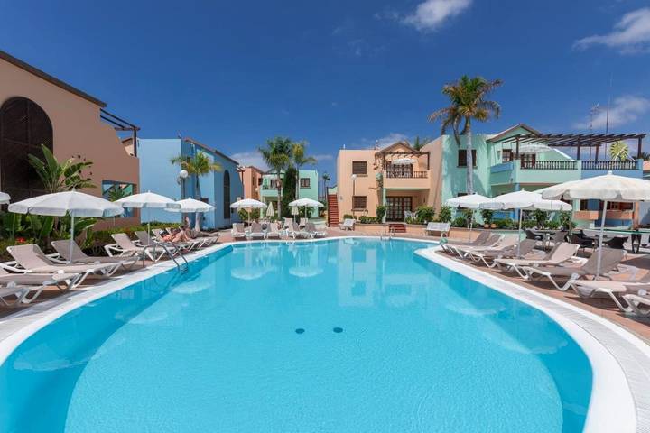 Appart’hôtel pour 10 personnes, avec Terrasse et Jardin