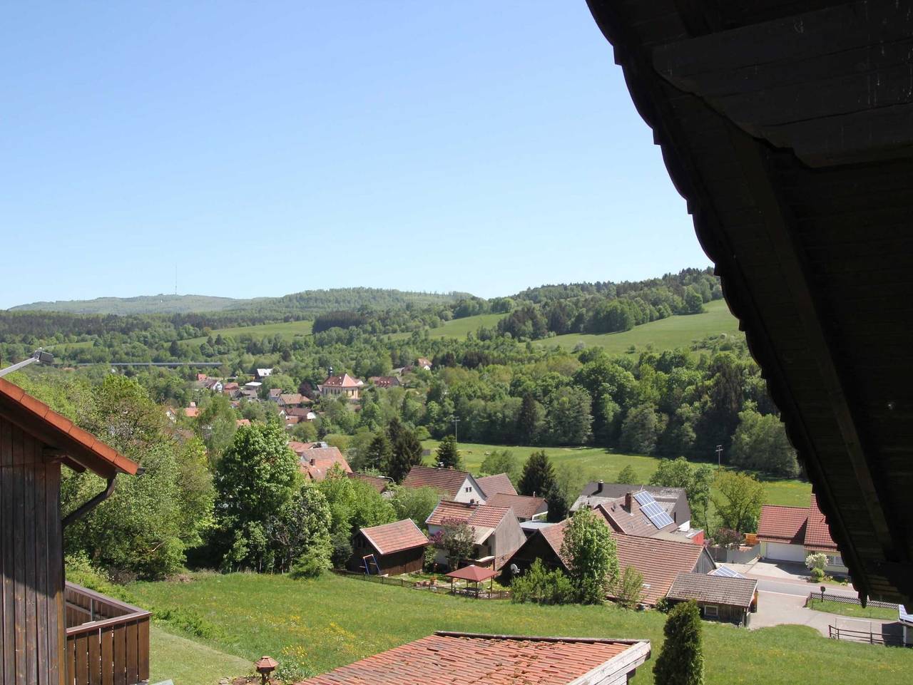 Ganze Ferienwohnung, Ferienwohnung mit Balkon - Neu_Ferienwohnung mit Balkon in Wildflecken, Rhön-Bayern
