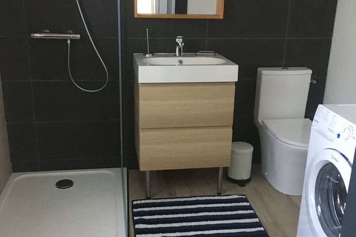 Gîte pour 5 personnes, avec terrasse à Saint-Jean-des-Mauvrets - 4