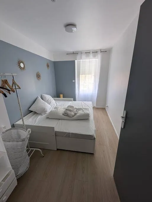 Apartamento de vacaciones para 2 personas, con jardín además de vistas y terraza - 1
